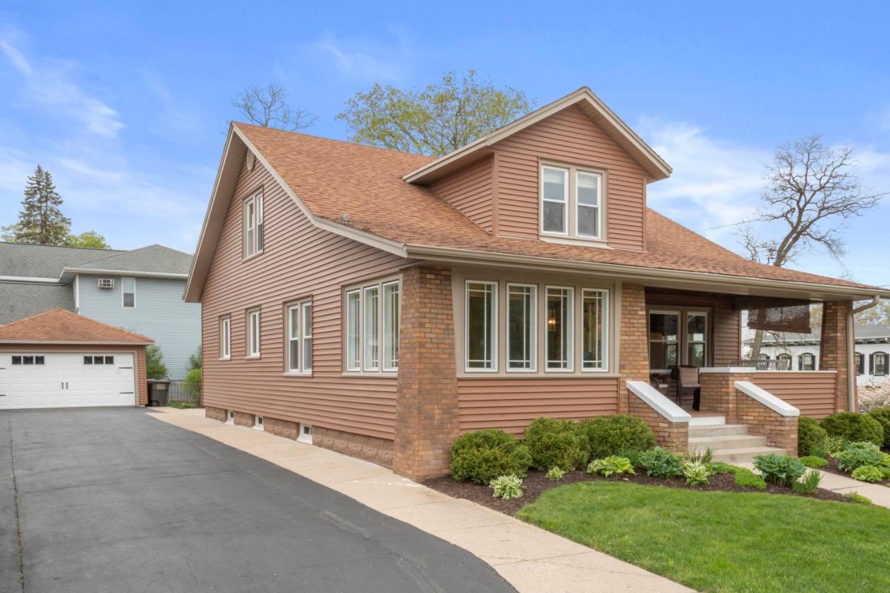 Gorgeous Downtown Bungalow, Walk Everywhere!!! Lake Geneva Eksteriør billede