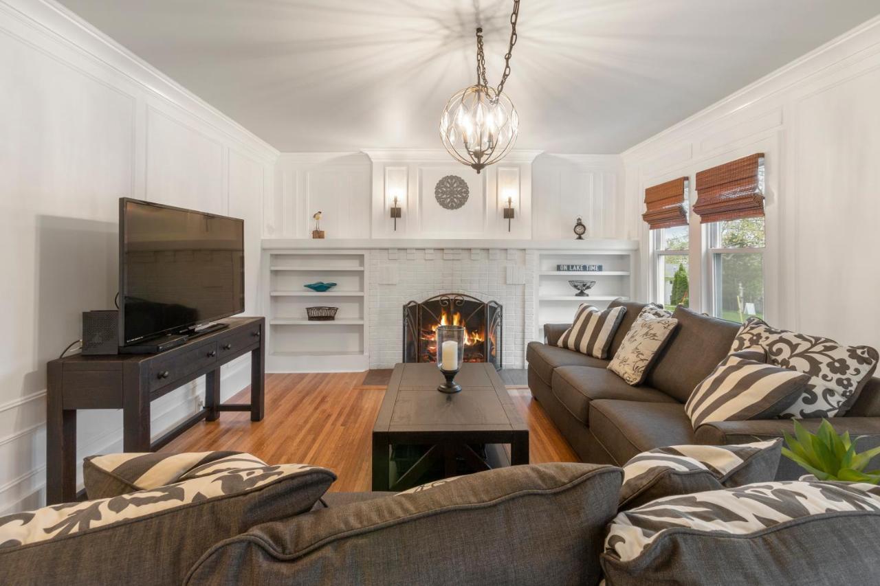 Gorgeous Downtown Bungalow, Walk Everywhere!!! Lake Geneva Eksteriør billede